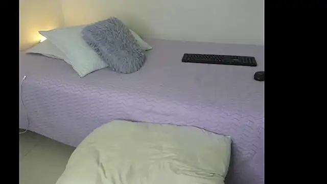 violetaebony online show from 01-14-26, 11:52