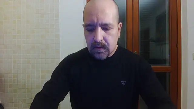 Snapshot of AMIRDIB2025 chatting on 03-01-26, 10:10 AMIRDIB2025 online show from 03-01-26, 10:10