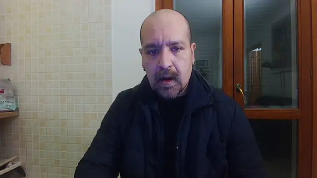 Snapshot of AMIRDIB2025 chatting on 03-03-26, 06:04 AMIRDIB2025 online show from 03-03-26, 06:04