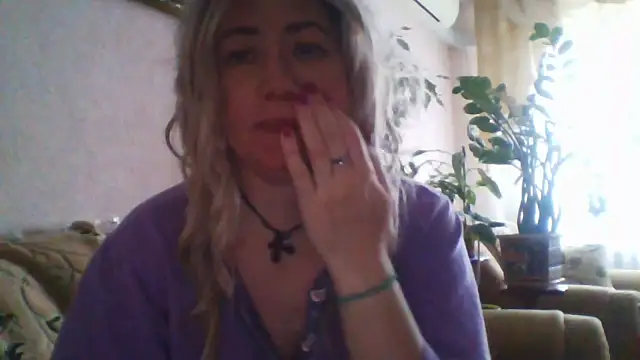 Snapshot of ClaireShannon chatting on 01-06-26, 11:03 ClaireShannon online show from 01-06-26, 11:03