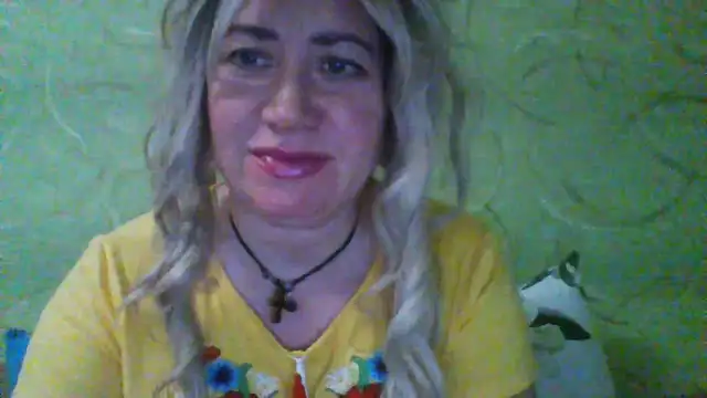 Snapshot of ClaireShannon chatting on 01-05-26, 06:22 ClaireShannon online show from 01-05-26, 06:22