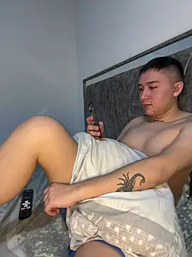 Snapshot of nico_sexboy chatting on 05-10-26, 05:55 nico sexboy online show from 05-10-26, 05:55