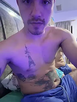 Snapshot of nico_sexboy chatting on 06-06-26, 06:07 nico sexboy online show from 06-06-26, 06:07