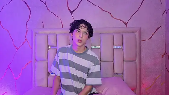 SthepanodiMonaco online show from 03-19-26, 03:39