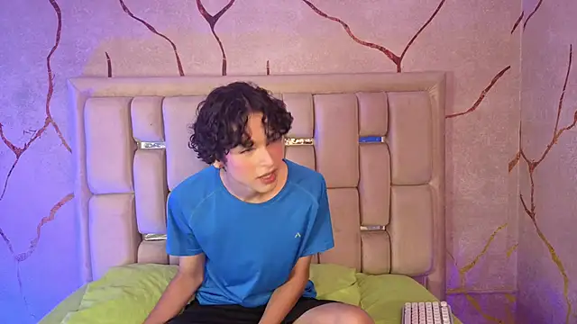 SthepanodiMonaco online show from 03-21-26, 03:19