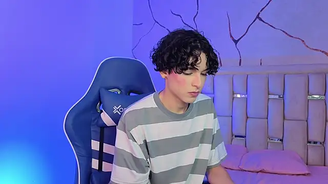 SthepanodiMonaco online show from 04-07-26, 03:19