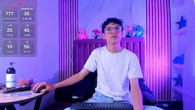 SthepanodiMonaco online show from 12-04-25, 07:24