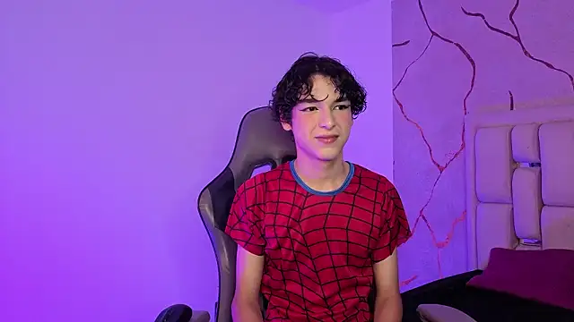 SthepanodiMonaco online show from 03-04-26, 03:58