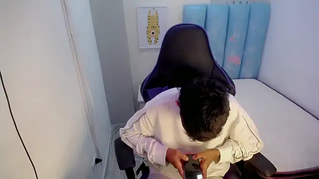 Lil babyyy  online show from 12-01-25, 03:18