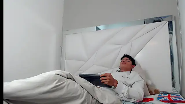 Lil babyyy  online show from 12-22-25, 03:50