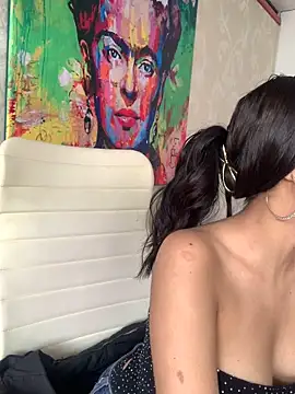 MiaScott Pink online show from 12-05-25, 01:10