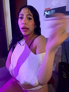 MiaScott Pink online show from 01-14-26, 02:04