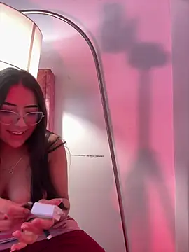 Dafne se online show from 04-30-26, 02:18