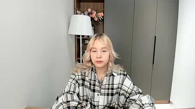 Snapshot of AunclreaVache chatting on 11-30-25, 10:49 AunclreaVache online show from 11-30-25, 10:49