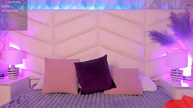 Lizzi Hotman  online show from 04-11-26, 07:28