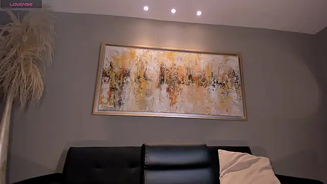 LisaFlowers  online show from 03-08-26, 11:13