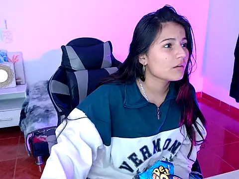 Nina  666 online show from 12-21-25, 11:45