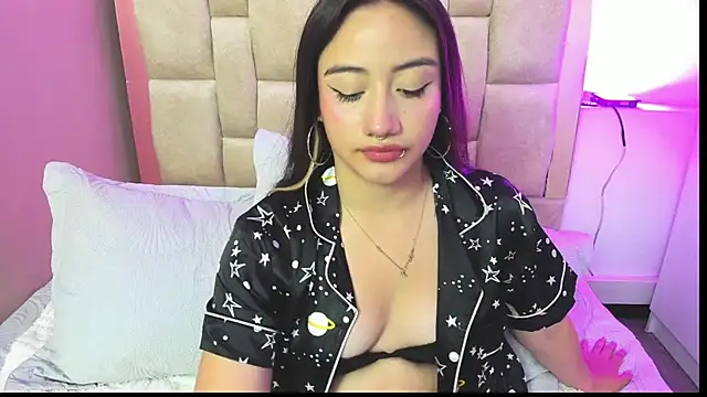 Nana  S online show from 12-23-25, 03:28