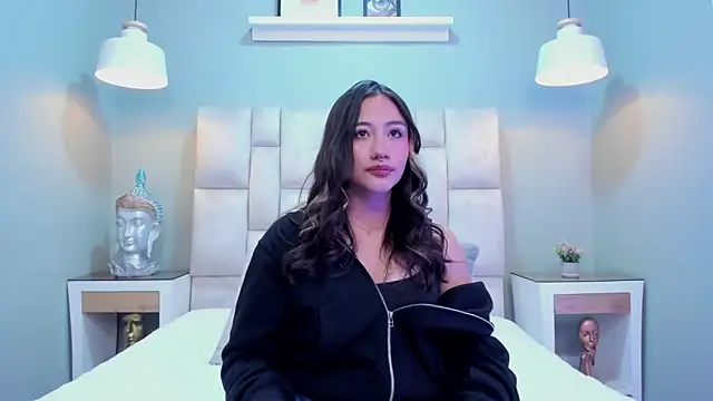 Nana  S online show from 11-29-25, 05:40