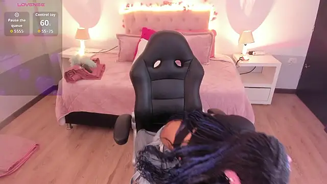 Samantha spike2 online show from 02-18-26, 07:32