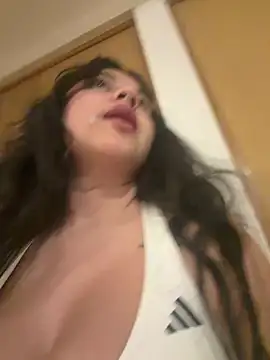 Charlyy1703 online show from 04-10-26, 03:46