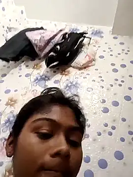 Cute diya023 online show from 06-16-26, 07:19