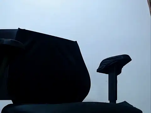 Snapshot of vitorbigpack chatting on 11-28-25, 05:24 vitorbigpack online show from 11-28-25, 05:24