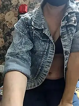 Queencandy736 online show from 01-10-26, 07:25