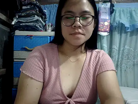 xxdreamgirl69 online show from 05-15-26, 12:19