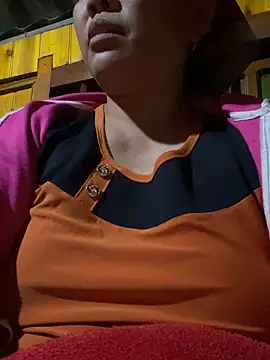 Snapshot of LeoPet2x chatting on 12-04-25, 01:32 LeoPet2x online show from 12-04-25, 01:32