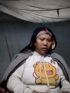 Snapshot of LeoPet2x chatting on 01-05-26, 05:27 LeoPet2x online show from 01-05-26, 05:27