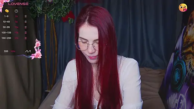 Emily Kente online show from 12-18-25, 01:11