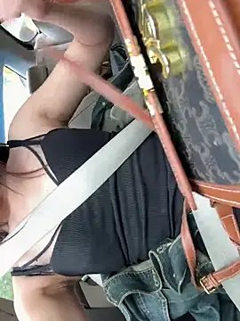 Snapshot of youyou-baby999 chatting on 03-27-26, 04:10 youyou-baby999 online show from 03-27-26, 04:10