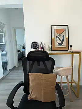 Snapshot of youyou-baby999 chatting on 02-26-26, 05:18 youyou-baby999 online show from 02-26-26, 05:18