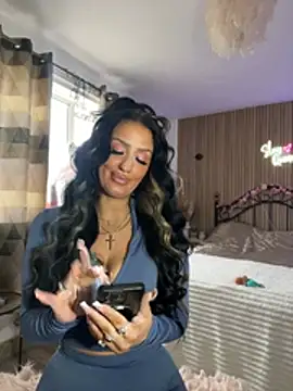 Lolaxox  online show from 02-10-26, 11:20