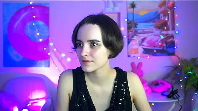 Snapshot of KateWillows chatting on 11-29-25, 12:16 KateWillows online show from 11-29-25, 12:16