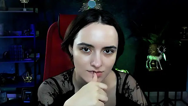 KateWillows online show from 02-08-26, 04:32