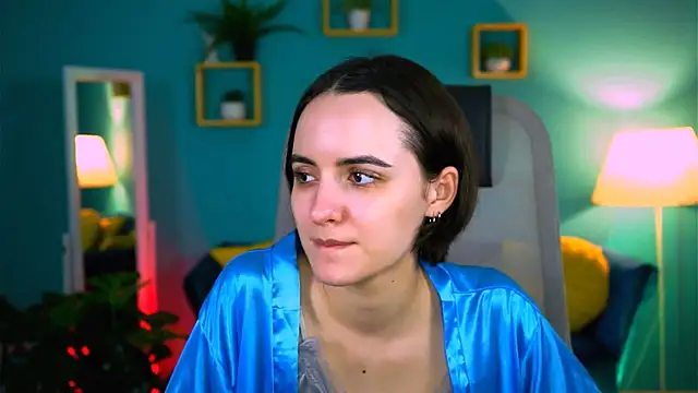 KateWillows online show from 02-15-26, 04:57