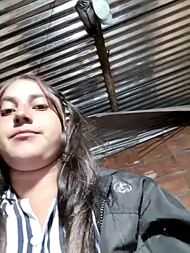 sammyyblondee online show from 12-17-25, 12:04