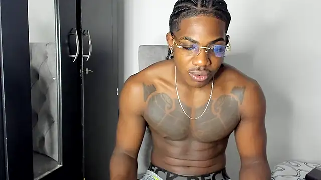 Snapshot of Darktemp_ chatting on 02-24-26, 11:33 Darktemp online show from 02-24-26, 11:33