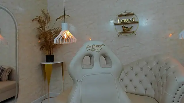 SofiCuutee online show from 01-11-26, 07:32