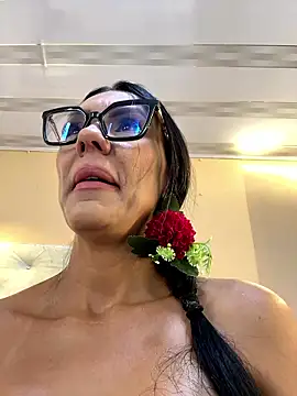 SofhiaTaylor online show from 01-12-26, 10:25