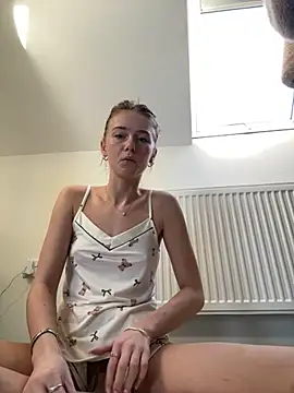 Naughty leigh  online show from 12-02-25, 02:08