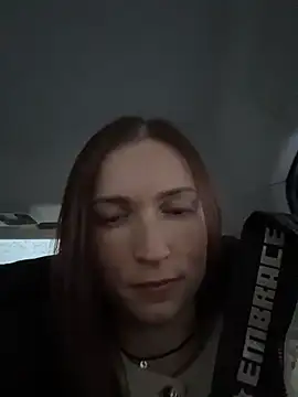 ZaraHill online show from 12-23-25, 02:55