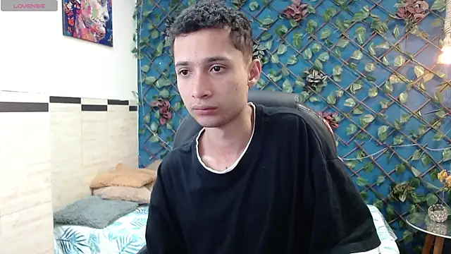 LucassSmith11 online show from 04-17-26, 08:00