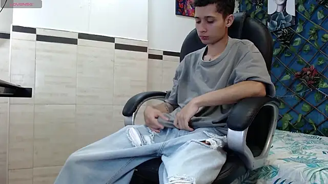 LucassSmith11 online show from 05-02-26, 06:13