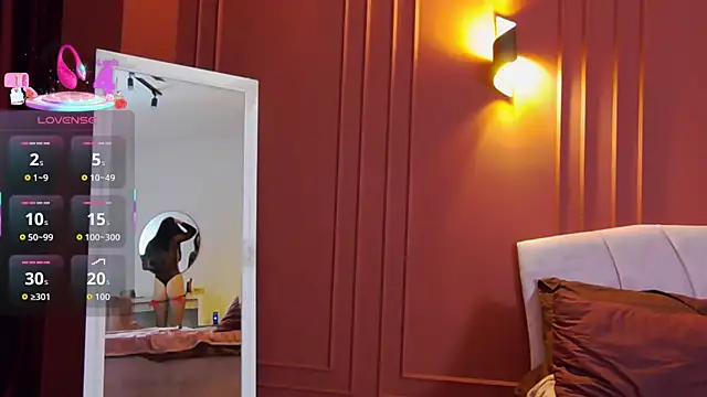 OliviaMazee online show from 12-16-25, 06:45