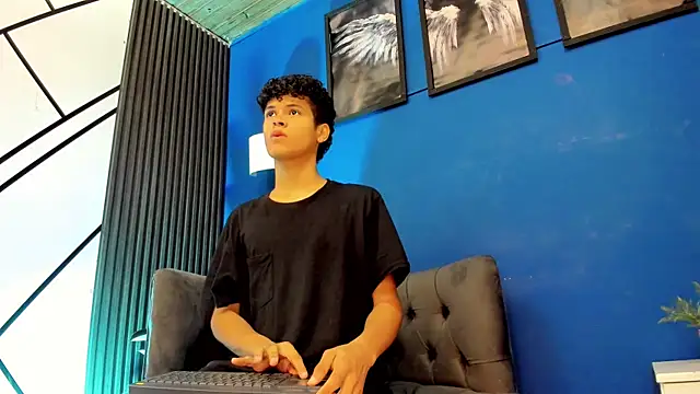 Sky Rivers online show from 12-20-25, 03:09