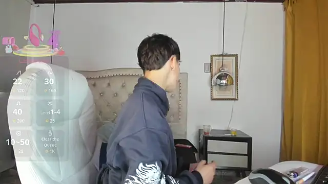 Brenda Tina online show from 12-22-25, 08:42