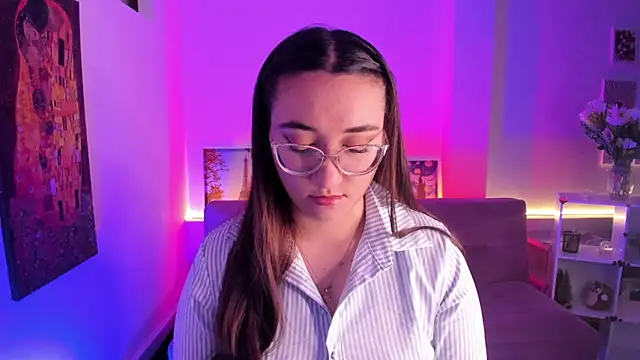 Snapshot of SwettieSammy chatting on 05-20-26, 12:46 SwettieSammy online show from 05-20-26, 12:46